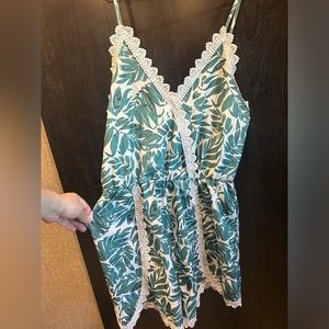 Romper with lace edges